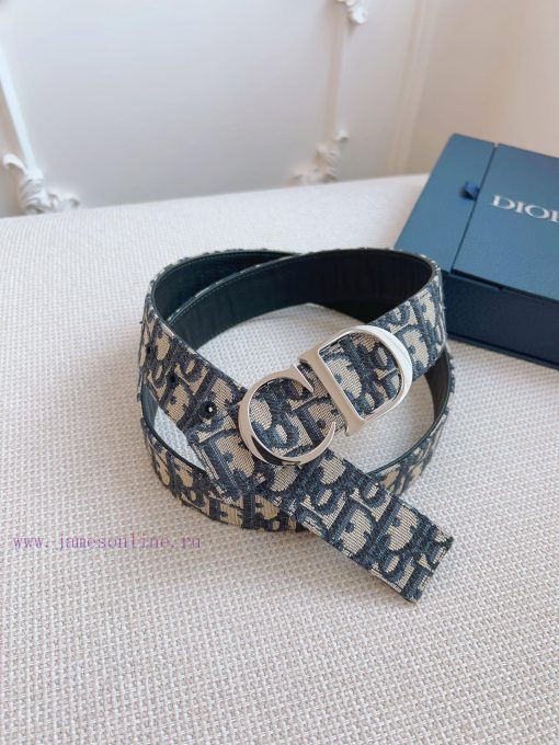 High end quality, physical photographyComes with a complete gift boxDIOR material, milkshake sc7y6k0s - Image 5