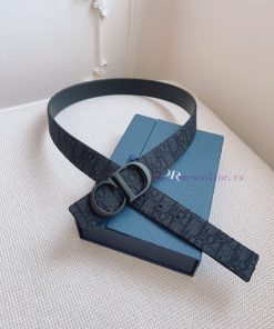 High end quality, physical photographyComes with a complete gift boxDIOR material, milkshake 2op3s1d3