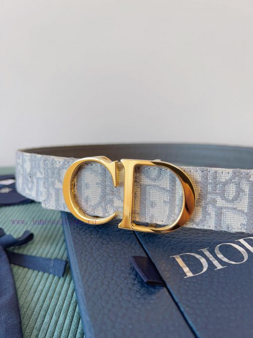 High end quality, physical photographyComes with a complete gift boxDIOR material, milkshake szzoxk59 - Image 3