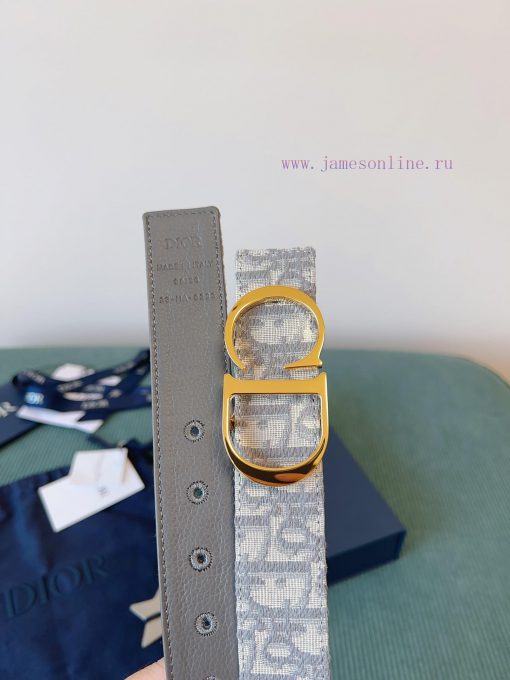High end quality, physical photographyComes with a complete gift boxDIOR material, milkshake szzoxk59 - Image 4