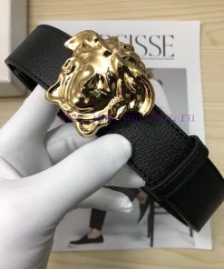 The Versace top calf leather belt is made by hot pressing to achieve a wild boar skin effect zcnkkrro