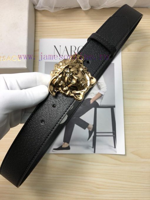 The Versace top calf leather belt is made by hot pressing to achieve a wild boar skin effect zcnkkrro - Image 5