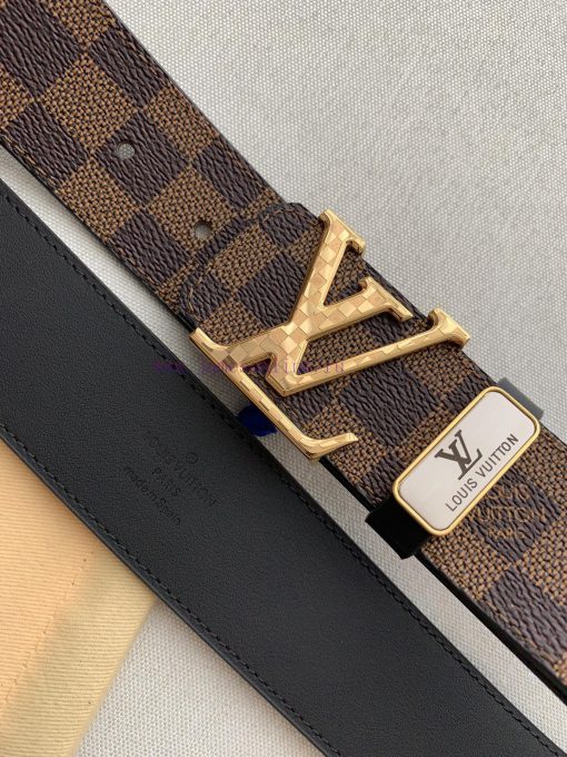 LV... Louis Vuitton ️Hanging buckle, intricately carved patterned steel buckle, photographed 8fbuiezq - Image 8