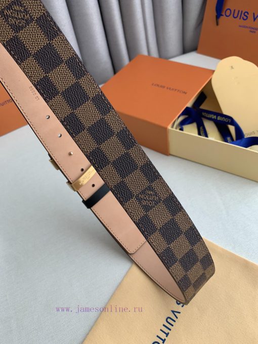 LV... Louis Vuitton ️Hanging buckle, taking pictures of actual objectsMaterial: First layer 5p3tp8ry - Image 7