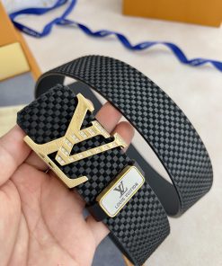 LV... Louis Vuitton Belt and BeltsHanging buckle, classic diamond studded pure steel buckle u12wkc90