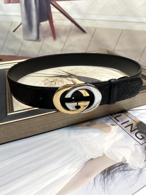 Gucci's top layer of cowhide is pressed onto the G surface, while the inner lining is a top 81qood0i - Image 6