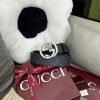 Gucci. GucciPaired with the new Chinese red and black GG Supreme with a vintage flower width uposzqnx