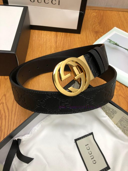 Gucci, double-sided belt, with Gucci Signature leather on one side and monochrome leather on y9l0autm - Image 5