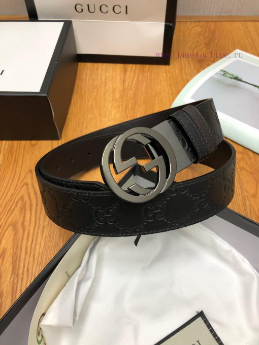 Gucci, double-sided belt, with Gucci Signature leather on one side and monochrome leather on mikxmwwl - Image 4
