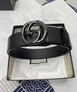 The Gucci top layer calf leather belt is made by hot pressing to achieve a wild boar skin ef vzt6sjfh