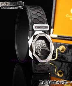 Give away a pure steel keychain as a gift￥ Delivery wooden boxVERSACE diamond studded buckle 56859dv5