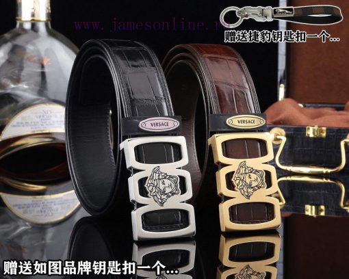 Give a keychain as a giftPromotion price delivery full set of wooden boxesVERSACEBuckle mate cehmh1gc