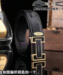 Give a genuine crocodile claw keychain as a giftPromotion price delivery wooden boxVERSACETh ybzubegk