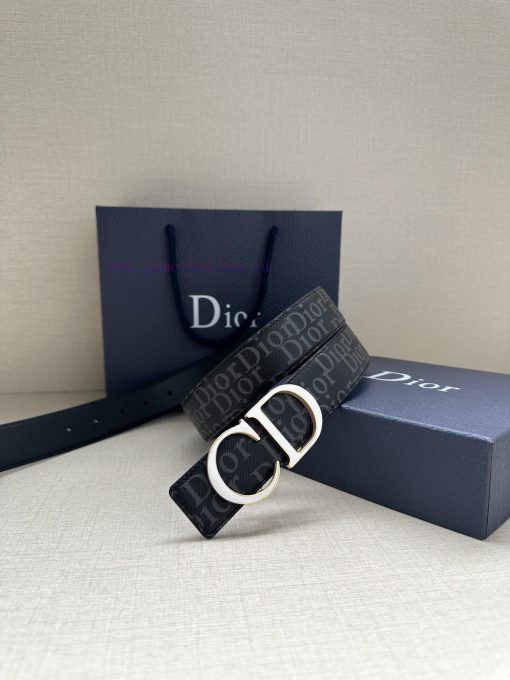 This 35mm double-sided belt combines elegant temperament with modern style. The double-sided ghdhf3ac - Image 4