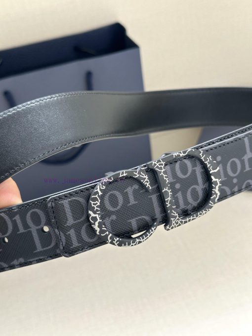 This 35mm double-sided belt combines elegant temperament with modern style. The double-sided nq5yaz3a - Image 3
