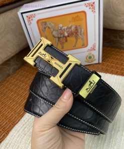 Hermes Hermès CMaterial: Leather Belt with 100% Head Layer. The leather belt is guaranteed t pd818l91