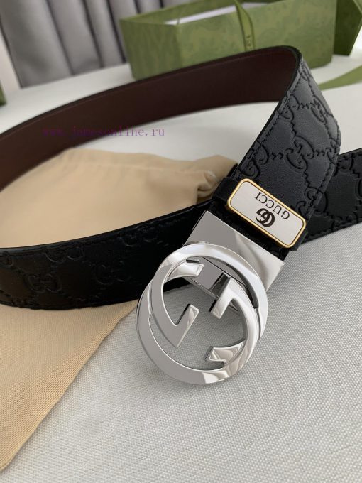 Gucci. Gucci️Double sided cowhide with rotating buckle on both sides, photographed in person 6r6zejbt - Image 6