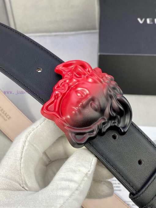 Width 4.0cm Versace This classic plain waist belt from Versace is adorned with the iconic Ve oinc2qew - Image 9