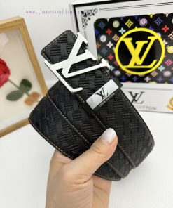 LV... Louis VuittonMaterial: Leather Belt with 100% Head Layer. The leather belt is guarante un9uihfo