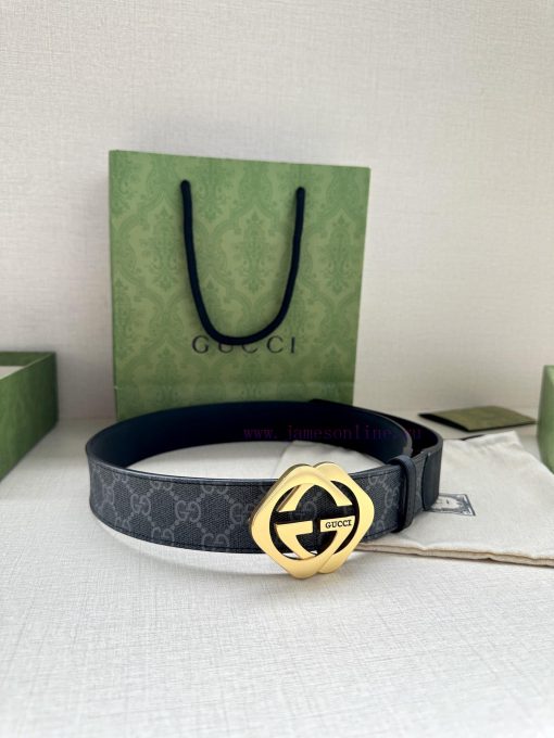 The Gucci belt with a width of 4.0cm made a stunning debut in the series, featuring a double vujzvj0w - Image 4