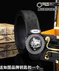 Give a Jaguar keychain as a giftDelivery wooden boxVERSACEBuckle material: Two tone pure ste 6vw8l3lj