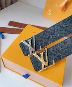 LV Louis VuittonA complete set of 40mm width genuine one-piece cast steel buckles, made of d h9o8eerh