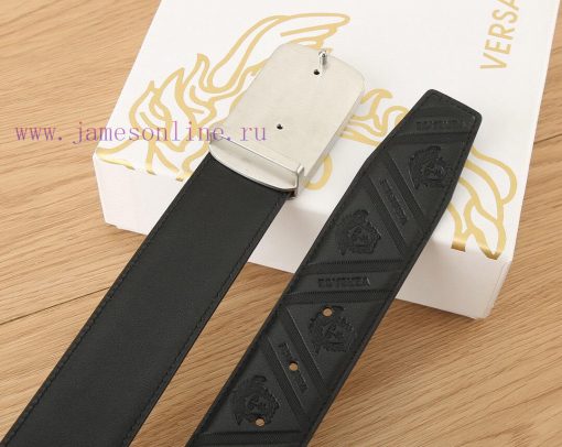 High end quality, physical photographyComes with a complete set of packagingVERSACE Overseas d447qvfz - Image 9