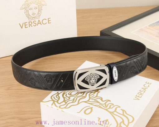 High end quality, physical photographyComes with a complete set of packagingVERSACE Overseas d447qvfz - Image 10