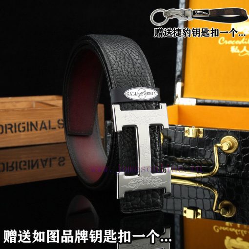 Give a Jaguar keychain as a giftDelivery wooden boxHERMESBuckle material: Two tone pure stee qt8g6asu