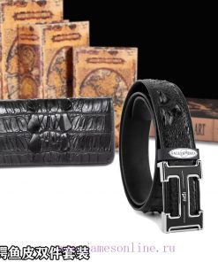 Real crocodile belt+walletDouble piece wooden box with accompanying picturesHERMES Belt+Wall 2jjp8sv5