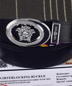 Versace Ver... sace ️ double-sided useIdentify and receive a punch as a giftThe material is zv6p2x6c