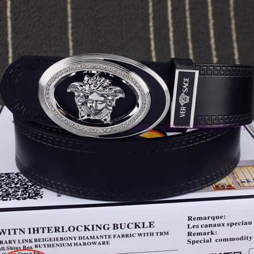 Versace Ver... sace ️ double-sided useIdentify and receive a punch as a giftThe material is zv6p2x6c