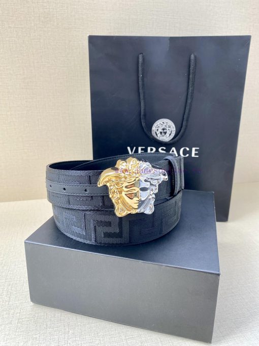 Width 3.8cm Versace This satin belt from Versace has a very casual style, adorned with the i 4jl0i0kt - Image 6