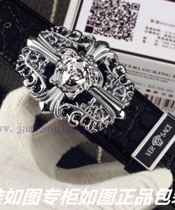 Versace Ver... sace ️ Crocodile patternIdentify and receive a punch as a giftThe material is ixcosuk2