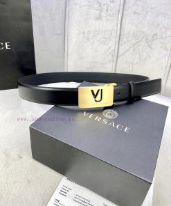 Width 3.5cm Versace This smooth plain calf leather belt from Versace features a geometric Gr 7m0q05qa