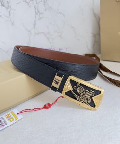Burberry Burberry waist beltBuckle, classic pure steel material buckle, photographed in pers 4lxz584w