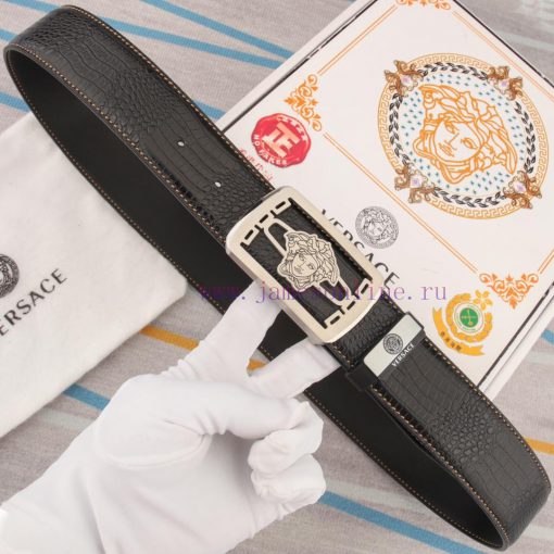 Versace. VersaceMaterial: Leather Belt with 100% Head Layer. The leather belt is guaranteed jfpuedk9 - Image 3