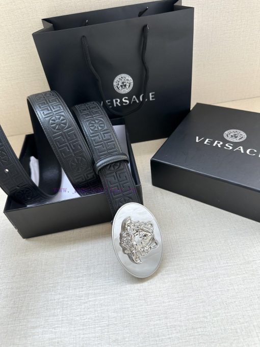 P Width 4.0cm Versace This oval accessory belt from Versace is adorned with the iconic Versa 4owc8vwo - Image 9