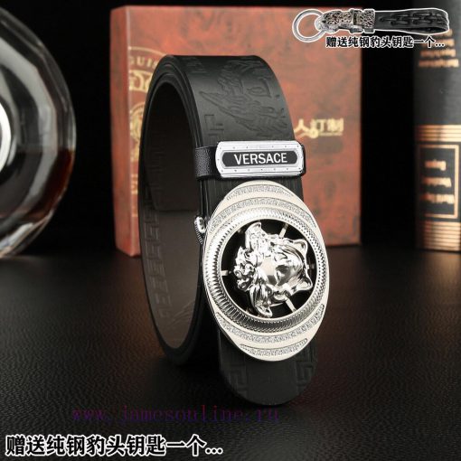 Give away a pure steel keychain as a giftComplete setVERSACEBuckle material: high-quality so car4c0d0