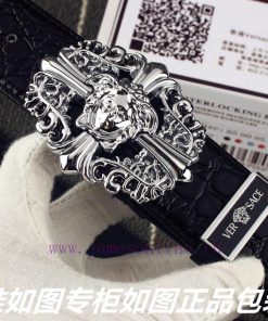 Versace Ver... sace ️ Crocodile patternIdentify and receive a punch as a giftThe material is w4v3thjv