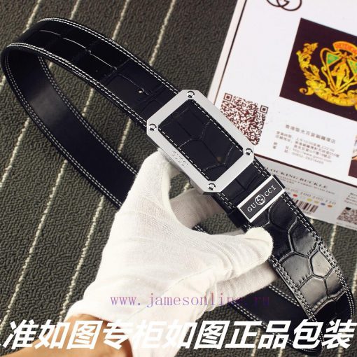 Gucci. Gucci Crocodile PatternIdentify and receive a punch as a giftThe material is 100% top scwk0xsg