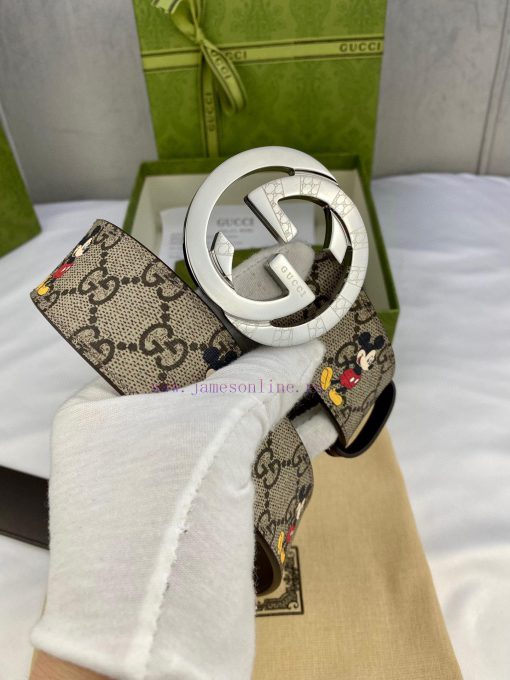 4.0cm wide Gucci double-sided belt, with GG Supreme canvas on one side infused with Mickey p gi3njr6l - Image 3