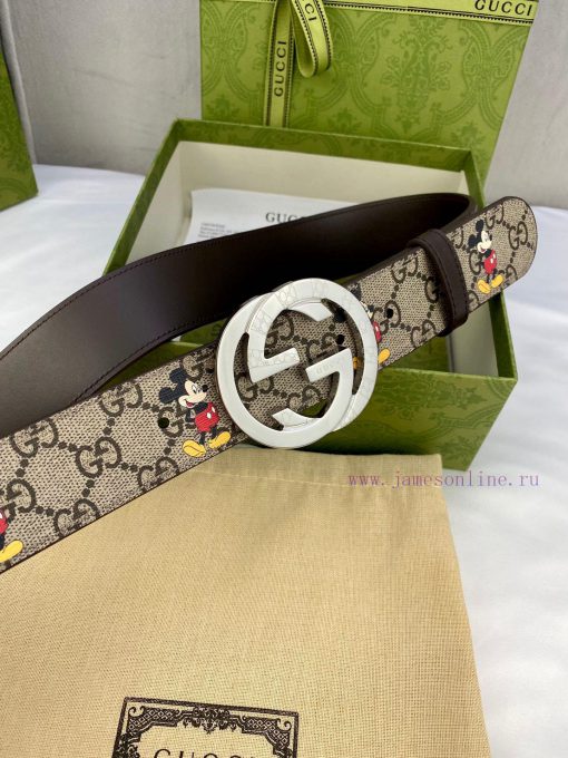 4.0cm wide Gucci double-sided belt, with GG Supreme canvas on one side infused with Mickey p gi3njr6l - Image 4