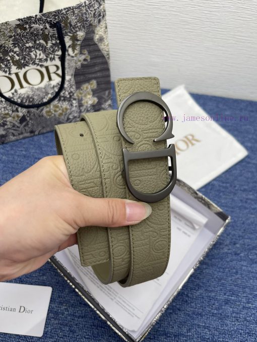 This 35mm double-sided belt from Dior combines elegant temperament with modern style. On one 7a49dqi6 - Image 3