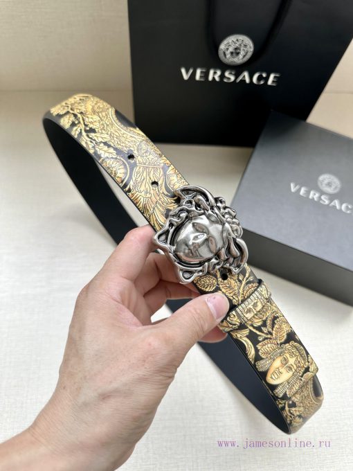 Width 4.0cm Versace This Palazzo belt is made of cowhide fabric and adorned with Le Pop Clas 9u38uy7d