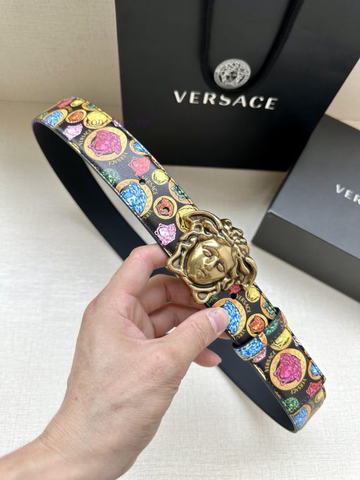 Width 4.0cm Versace This Palazzo belt is made of cowhide fabric and adorned with Le Pop Clas pcqrz9ru - Image 2