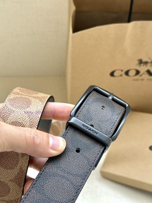The 3.7cm wide COACH double-sided waist belt is made of one side of black/khaki fabric and c mevg332g - Image 4
