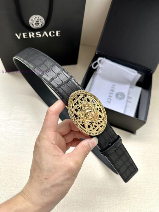The 3D hollowed out Medusa on the Versace head logo waistband buckle with a width of 4.0cm g 0qt3c860 - Image 2