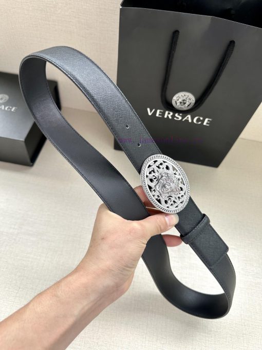 The 3D hollowed out Medusa on the Versace head logo waistband buckle with a width of 4.0cm g gi06j3g1 - Image 7