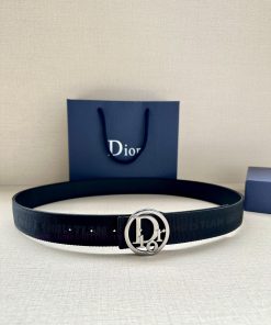 Dior's 3.5cm wide gold trimmed brass waistband buckle is a new addition to the spring collec p7w1e02p